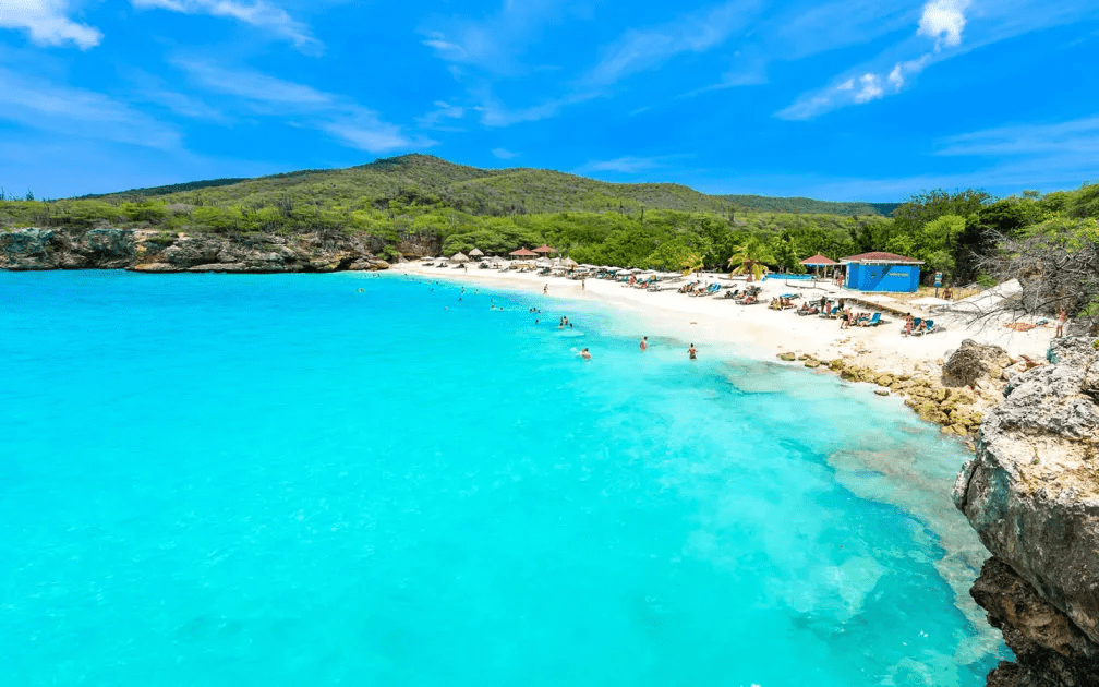 playa de curaçao, un juego de palabras con curación de contenidos